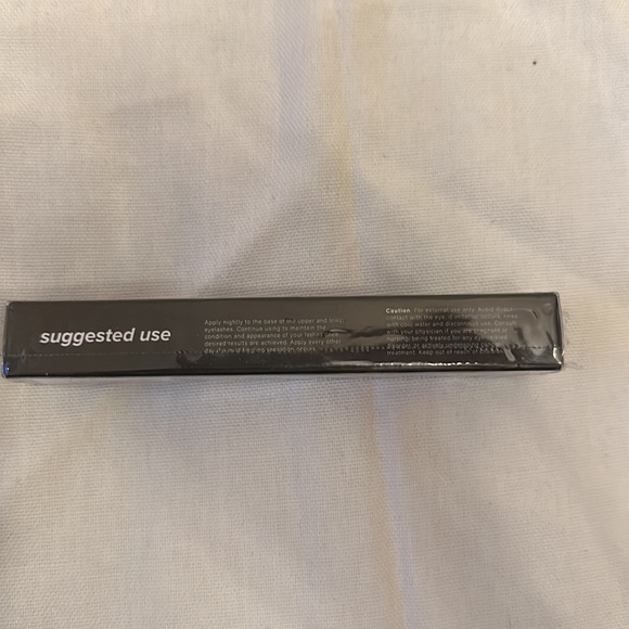 Dime eyelash serum - Picture 2 of 4